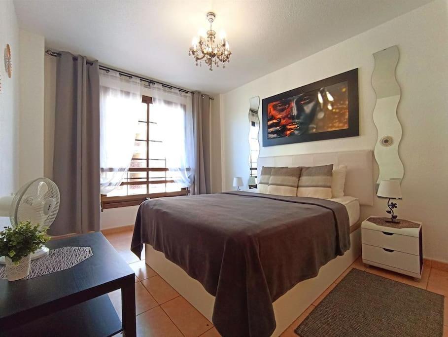 Diamantes Home, Cristianos, Heated Pool & Aircon Apartamento *