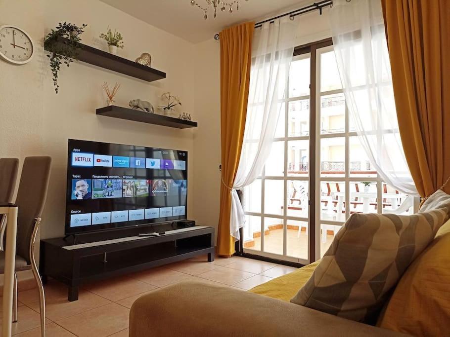 Diamantes Home, Cristianos, Heated Pool & Aircon Apartamento