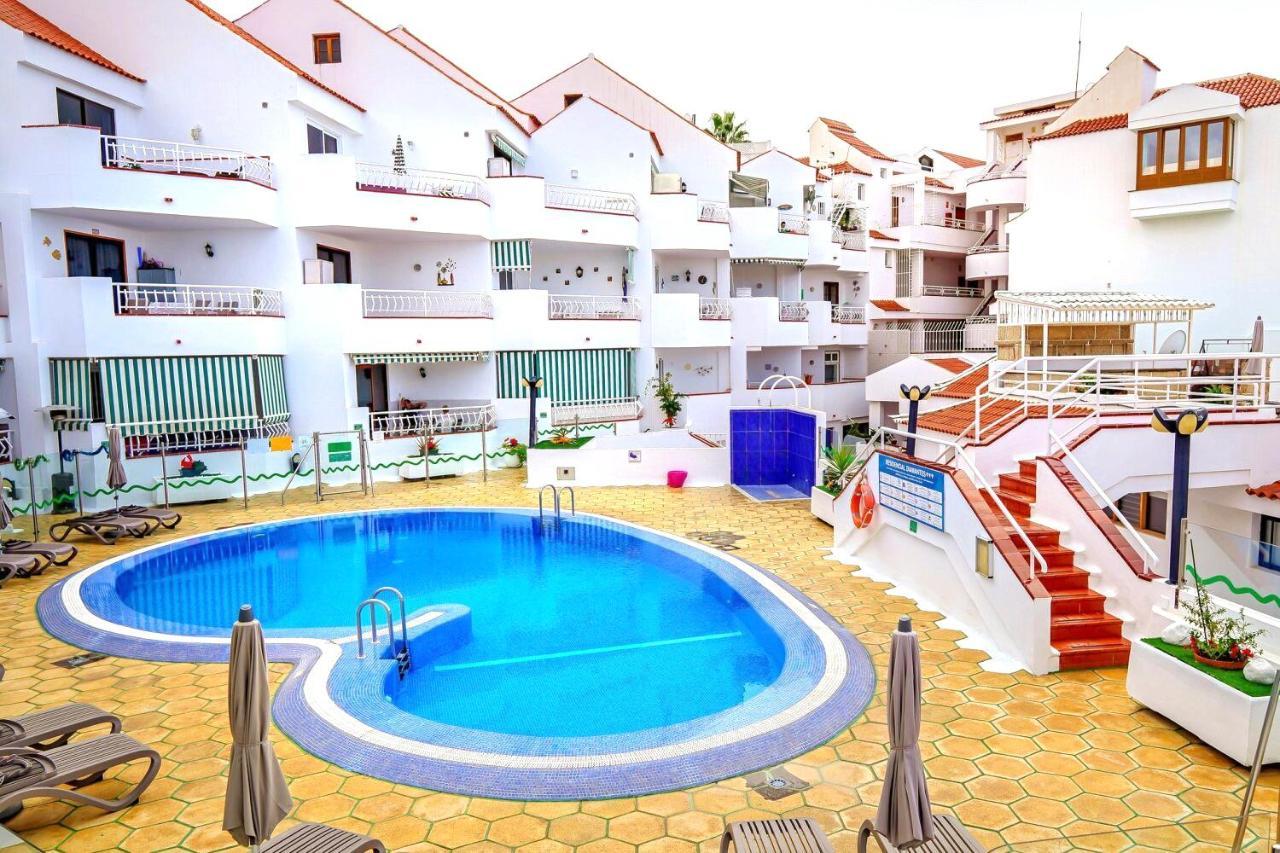 Diamantes Home, Cristianos, Heated Pool & Aircon Apartment *